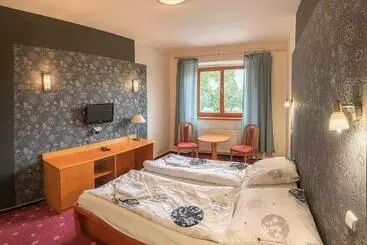 Majatalo Dobrá škola U Jeníčka