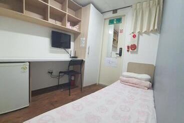 ペンション Irich House