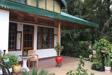 Apartamentos turísticos Cozy Solan Apartment With Stunning Views