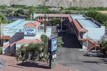 ホテル Lodge On The River