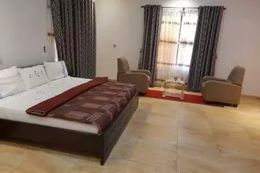 Hotel 9 Roses