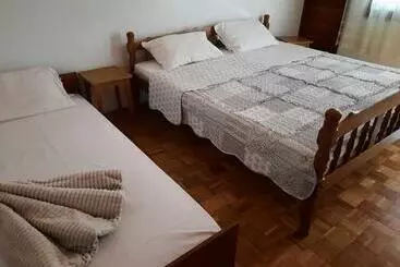 پانسیون Privatan Smeštaj Igalo
