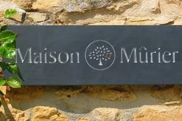 ベッドアンドブレックファースト La Maison Mûrier