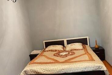 پانسیون Artina Guest House