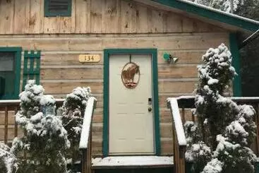 ツーリストアパートメント Caribou Pines 2 Bedroom Cabin With Hot Tub