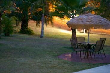 Turistihuoneistot Isabela Villa Sleeps 40, Pool, Jacuzzi, Bbq, Power Plant, Volley, Pool Table