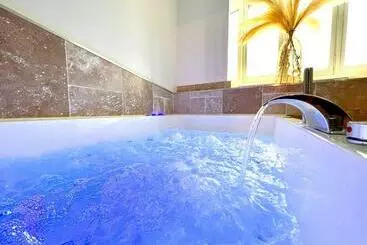 Hotelli Love Room Secrète Les Petits Plaisirs