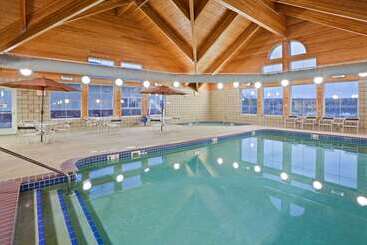 בית מלון כפרי Americinn By Wyndham Fort Pierre Conference Center