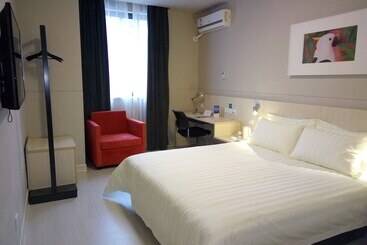 Hotel Jinjiang Inn Fuding Taimu Avenue