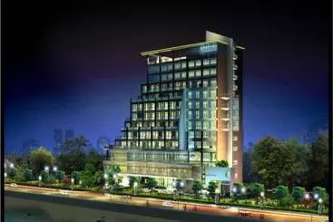 Отель Dalian Yicheng Business