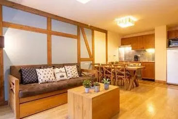 ツーリストアパートメント Appartement Saint Lary Soulan, 4 Pièces, 10 Personnes Fr 1 296 433