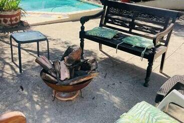 Bed & Breakfast The Catwalk Lodge