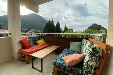 Turistihuoneistot Le Malaga   Parking & Balcon, à 500m Du Lac !