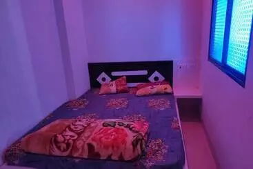 ペンション Varsha Home Stay