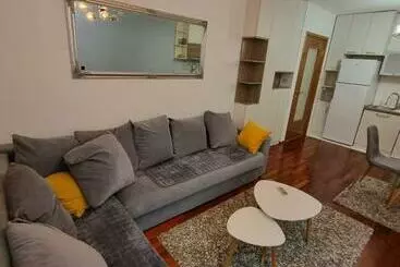 آپارتمان‌های توریست‌ها 5 Star Apartment