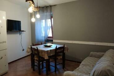 شقق خاصة سياحية Antico Borgo, Appartamento Vivaldi