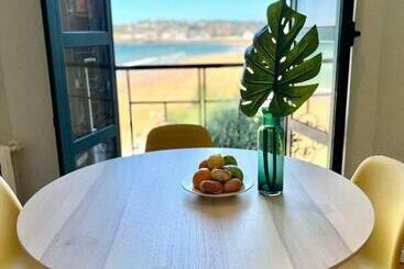 Appartamenti turistici ático Primera Línea Playa De San Lorenzo