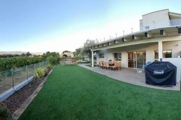 شقق خاصة سياحية Amazing Villa By The River