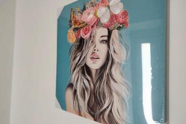 민박 Casa Red Rose