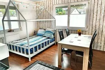 ツーリストアパートメント Fewo Albglück