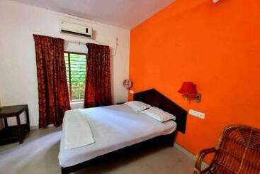 בית מלון כפרי Haiwa Beach Resort