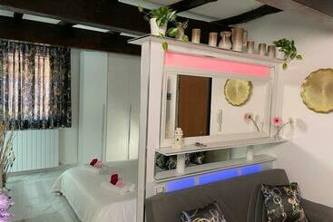 Appartements touristiques Appartamento Maysa