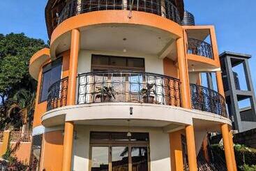 Oslo Gardens Bed & Breakfast