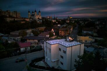 هتل آپارتمان Amada City Center