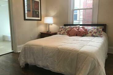 Turist apartmanları King And 2 Queens 55 Smart Tv