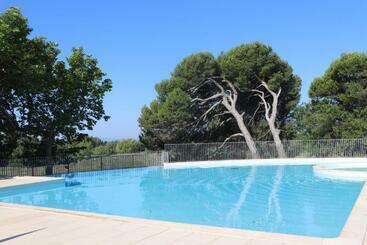 游客公寓 Luberon, Magnifique Résidence Golf De Provence, Piscine, Fitness, Tennis