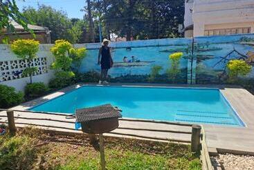 پانسیون Universe Guesthouse