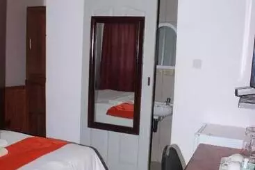 Pensió Universe Guesthouse
