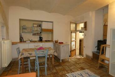 관광객 아파트 Scappo In Umbria, Nido Cruxburgi