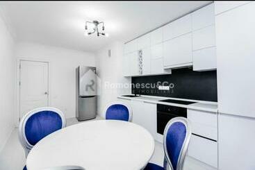 آپارتمان‌های توریست‌ها Fabulous Apartament Near Of The Airoport