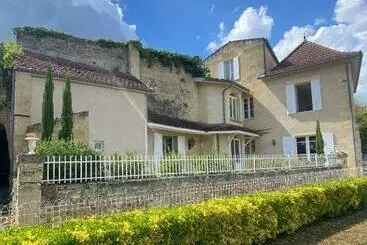 ツーリストアパートメント La Madeleine, Nichée Au Cœur De Saint émilion