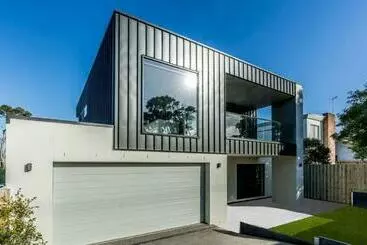 ツーリストアパートメント Luxury On Bayview Wifi Linen Included