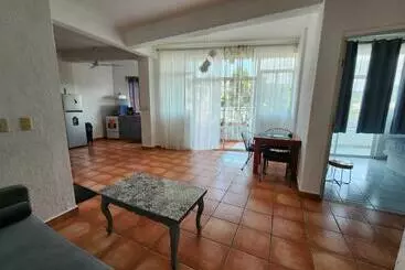 Turistihuoneistot 1 Br Apt With Ac , Tv , Wi Fi Near Dt And Beach