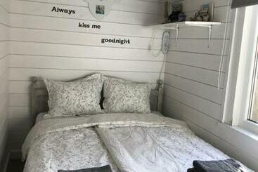 관광객 아파트 Home Sweet Home