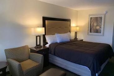 Отель Blackwater Inn Milton