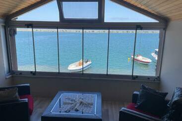 ツーリストアパートメント Deniz Kenarı Villa