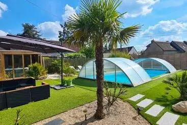 ツーリストアパートメント Maison De 6 Chambres Avec Piscine Privee Jacuzzi Et Jardin Clos A Mosnes