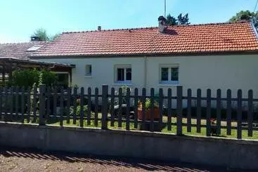 ツーリストアパートメント La Petite Maison De Paule