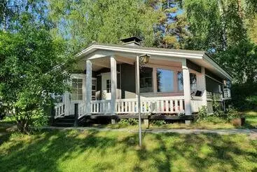 ツーリストアパートメント Mökki Ja Rantasauna Saimaan Rannalla