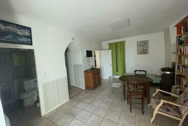 דירות לתיירים 2 Pièces Calmes Vue Mer