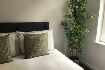 ツーリストアパートメント 1bed Golfhill Cottage