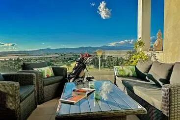 ツーリストアパートメント Baviera Hills Holiday Apartment