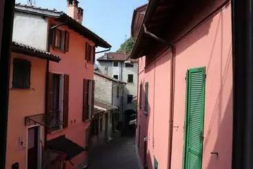 ツーリストアパートメント Appartamento Centro Storico Porlezza