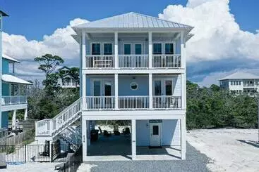 ツーリストアパートメント Sea View Place