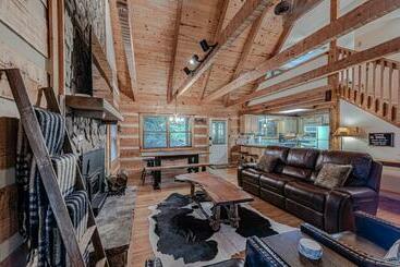 Turist apartmanları Bear Pause Cabin 3 Br/3ba Amazing View Of The Lake