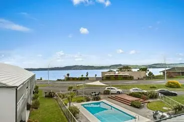 Turistihuoneistot Lakeside Delight Two Mile Bay Holiday Apartment